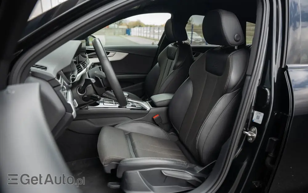 AUDI A4 Avant 35 TFSI S tronic S line