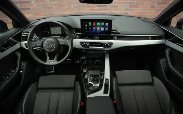 AUDI A4 Avant 35 TFSI S tronic S line