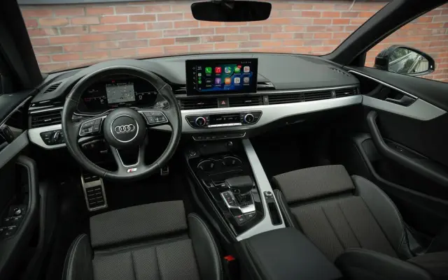 AUDI A4 Avant 35 TFSI S tronic S line