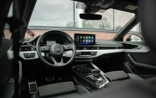 AUDI A4 Avant 35 TFSI S tronic S line
