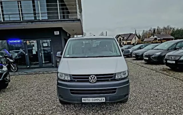 VOLKSWAGEN Transporter 