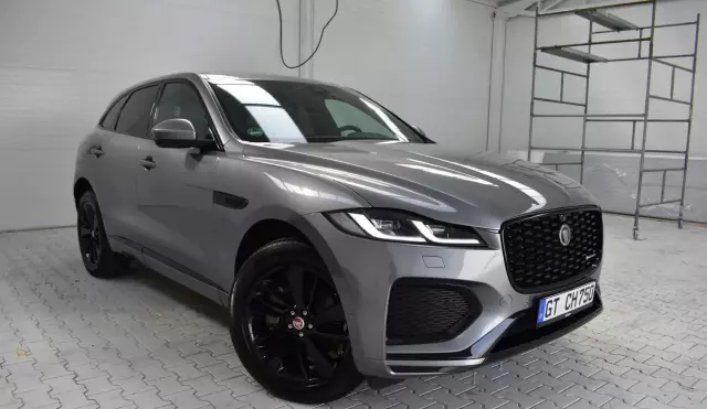 JAGUAR F-Pace 