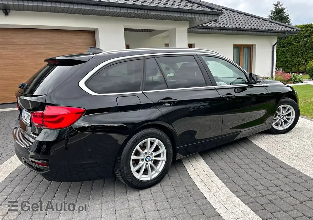 BMW Seria 3 318i GPF Advantage