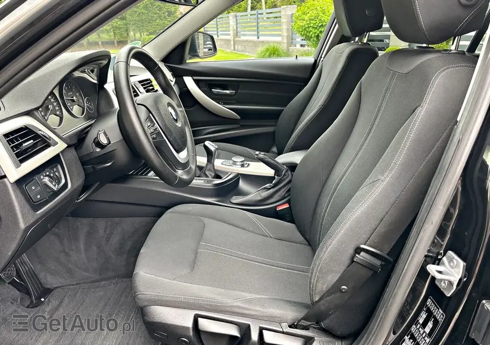 BMW Seria 3 318i GPF Advantage
