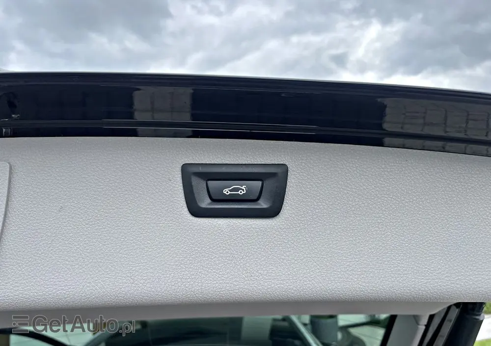 BMW Seria 3 318i GPF Advantage