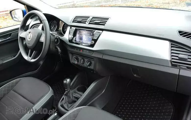 SKODA Fabia 1.0 TSI Ambition