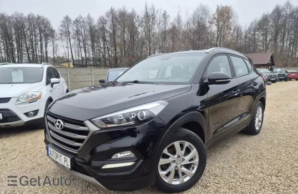 HYUNDAI Tucson 