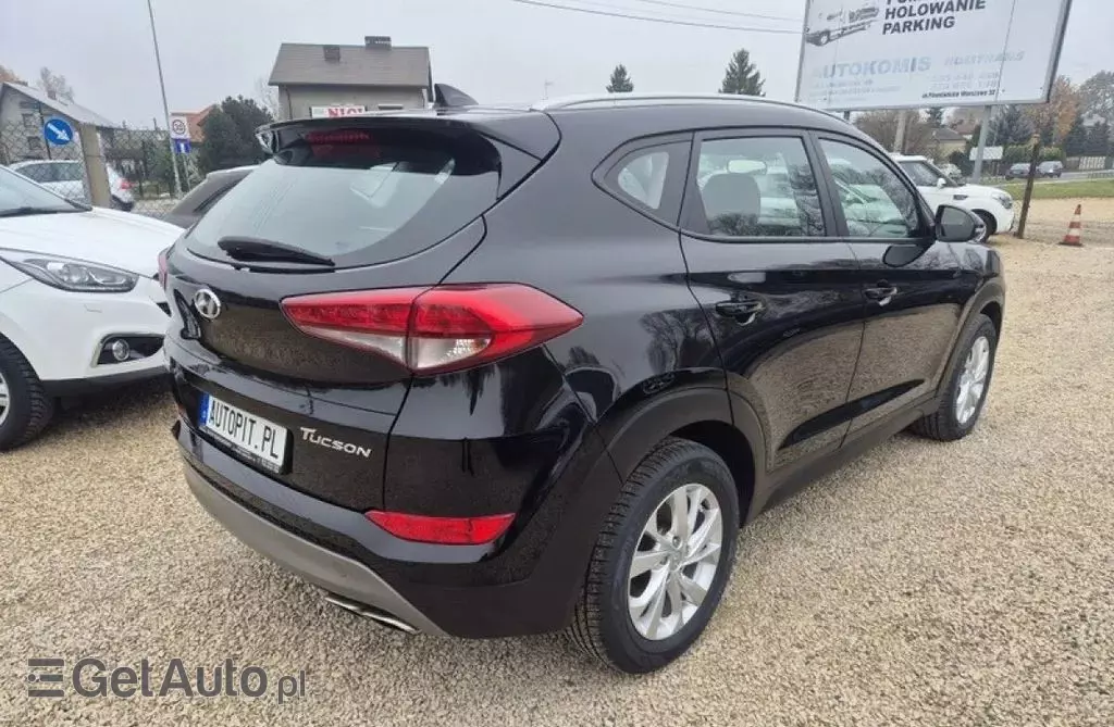 HYUNDAI Tucson 