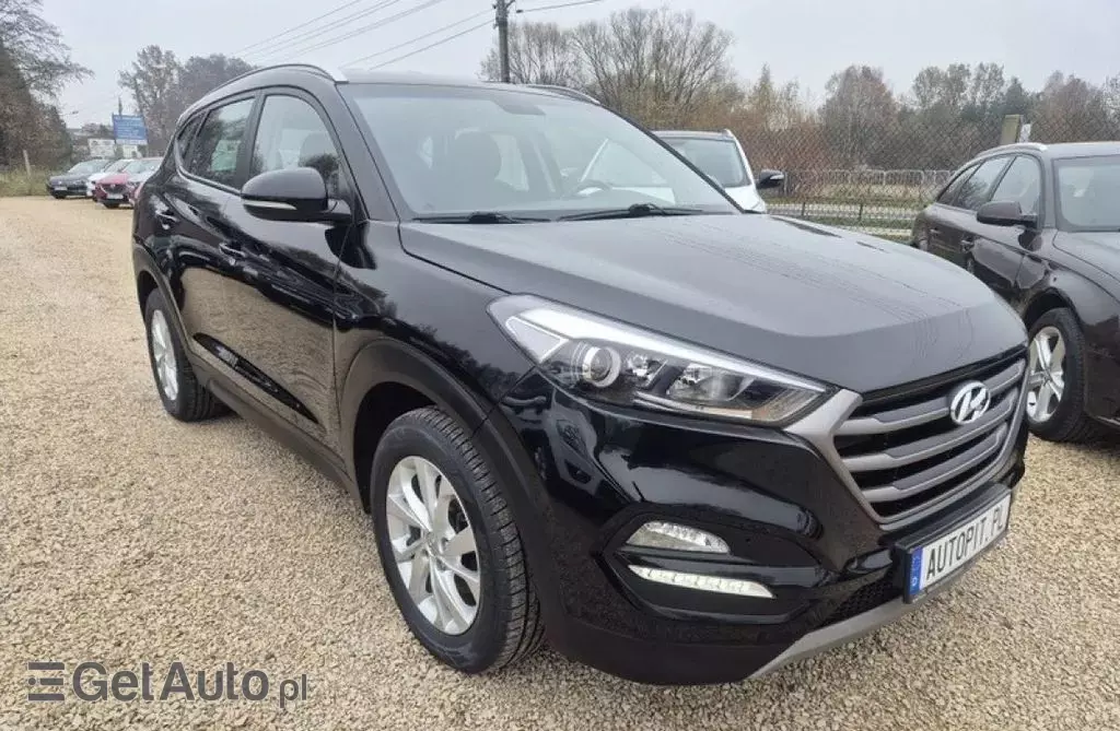 HYUNDAI Tucson 