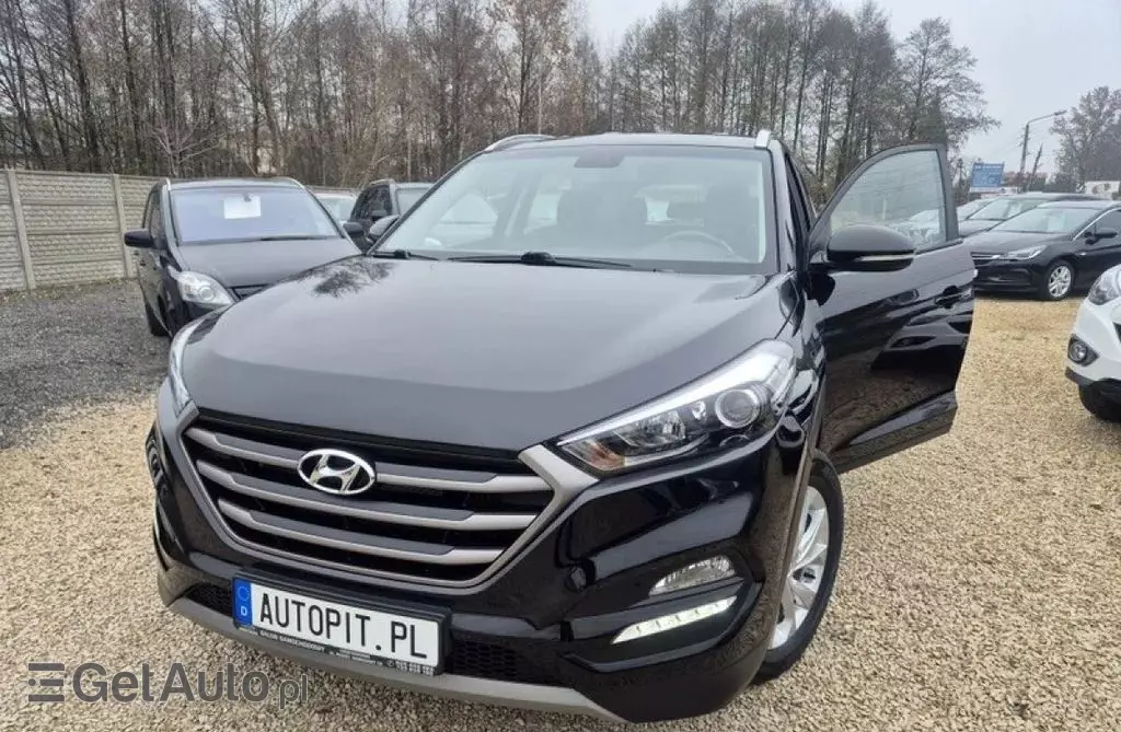HYUNDAI Tucson 