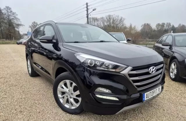 HYUNDAI Tucson 