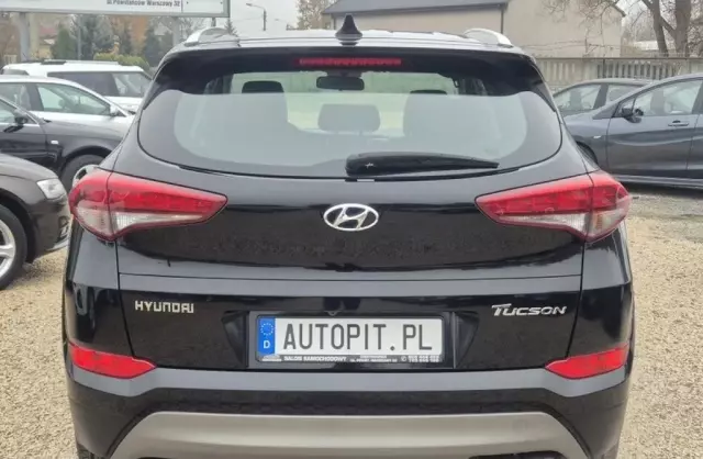 HYUNDAI Tucson 