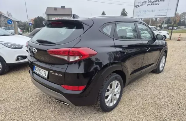 HYUNDAI Tucson 