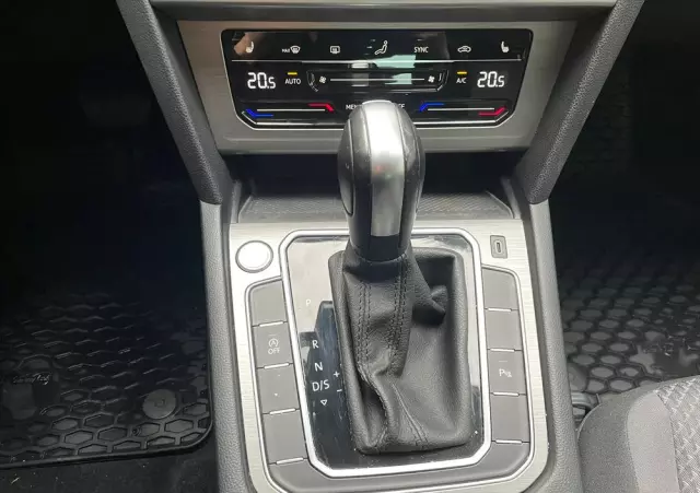 VOLKSWAGEN Passat 2.0 TDI EVO Essence DSG