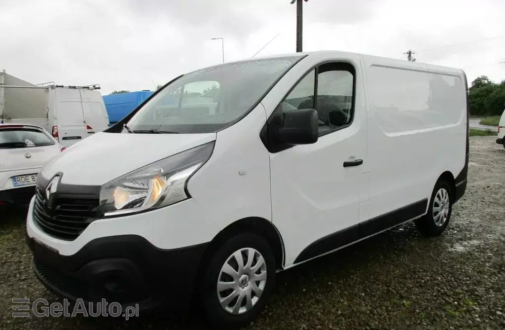RENAULT Trafic 