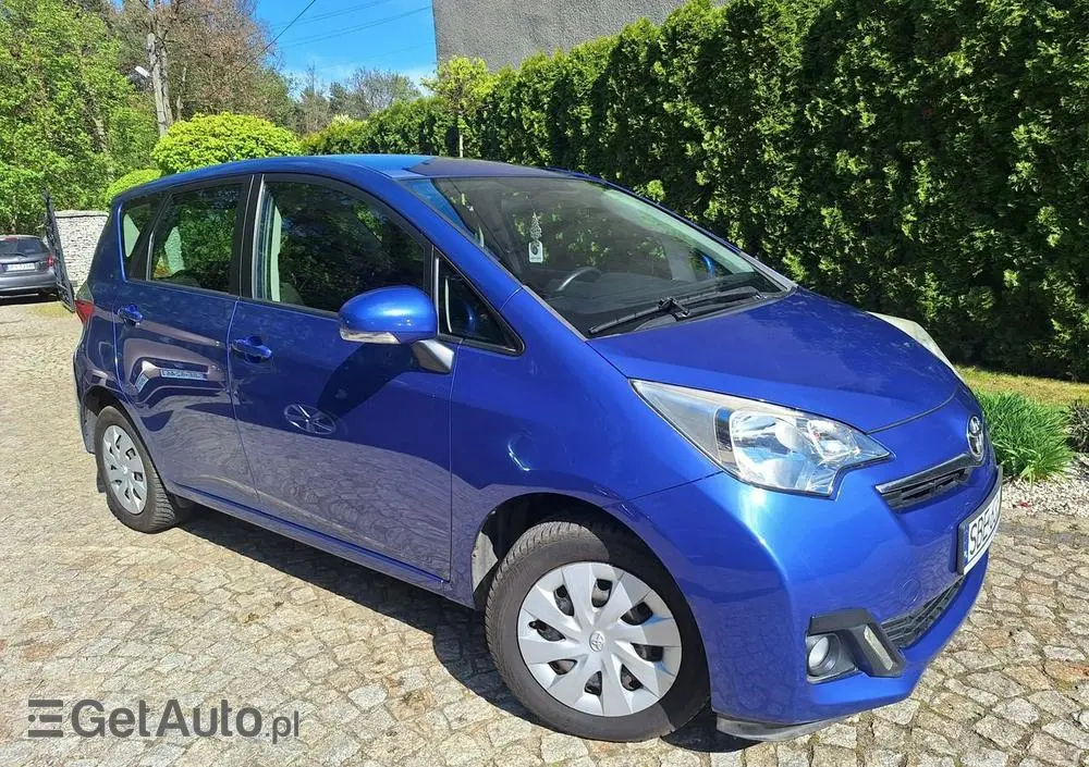 TOYOTA Verso S 1.33 VVT-i Cool