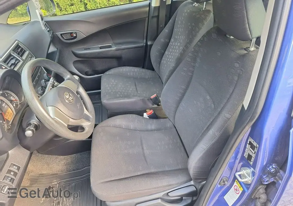 TOYOTA Verso S 1.33 VVT-i Cool