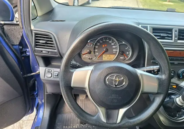 TOYOTA Verso S 1.33 VVT-i Cool