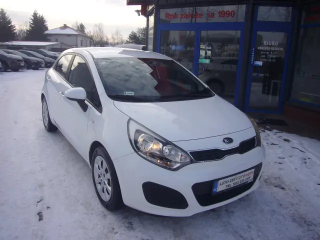 KIA Rio M