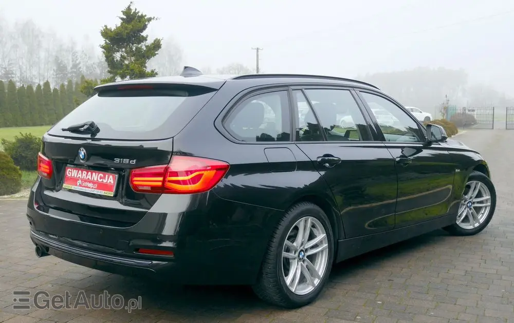BMW Seria 3 318d Sport Line