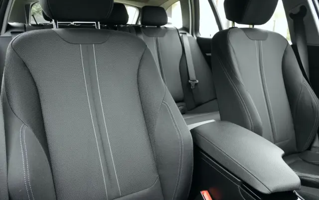 BMW Seria 3 318d Sport Line