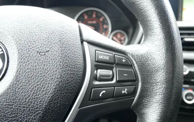 BMW Seria 3 318d Sport Line