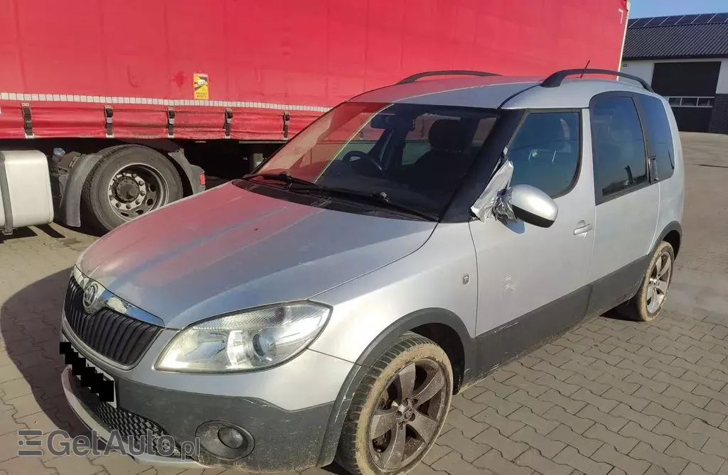 SKODA Roomster 