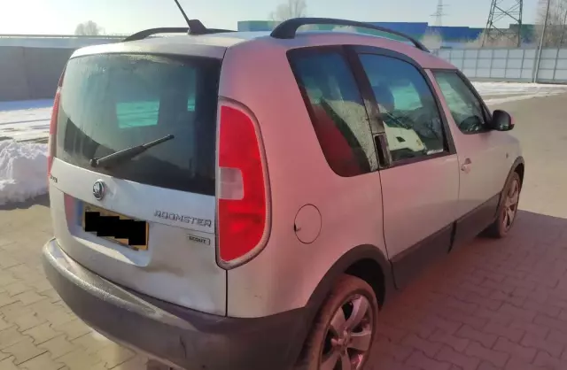 SKODA Roomster 