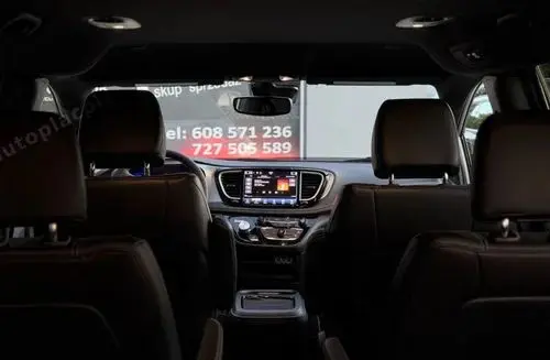 CHRYSLER Pacifica 