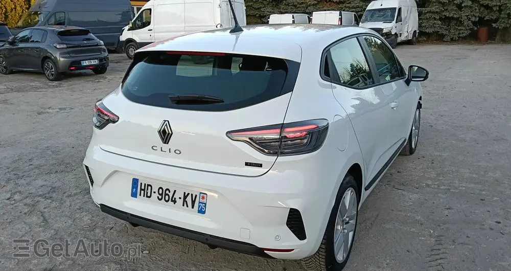 RENAULT Clio 1.6 E-TECH Full Hybrid 145 Evolution