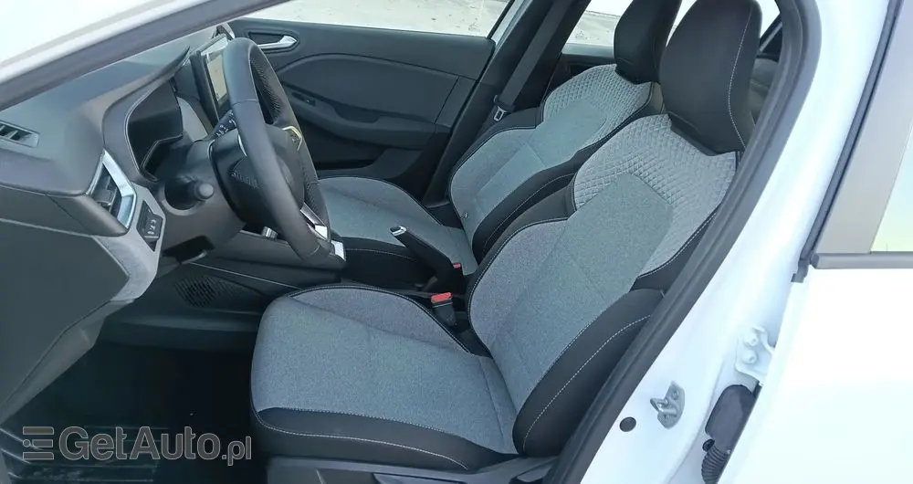 RENAULT Clio 1.6 E-TECH Full Hybrid 145 Evolution