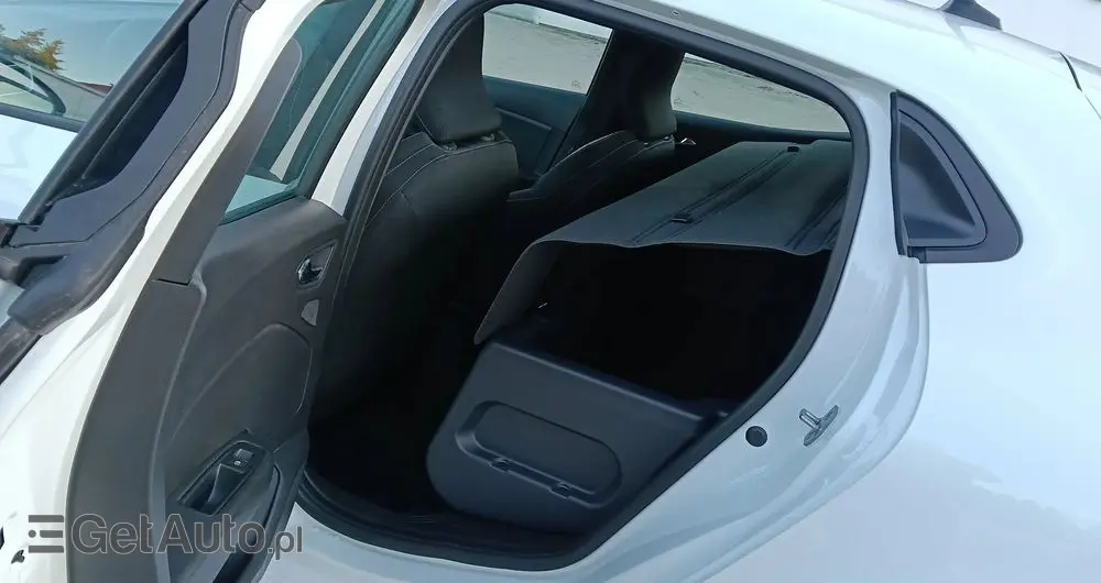 RENAULT Clio 1.6 E-TECH Full Hybrid 145 Evolution