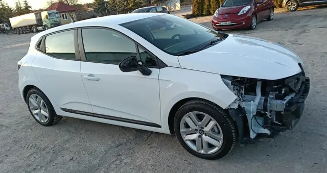 RENAULT Clio 1.6 E-TECH Full Hybrid 145 Evolution