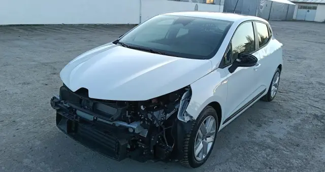 RENAULT Clio 1.6 E-TECH Full Hybrid 145 Evolution