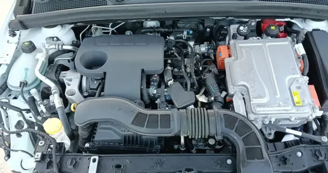 RENAULT Clio 1.6 E-TECH Full Hybrid 145 Evolution