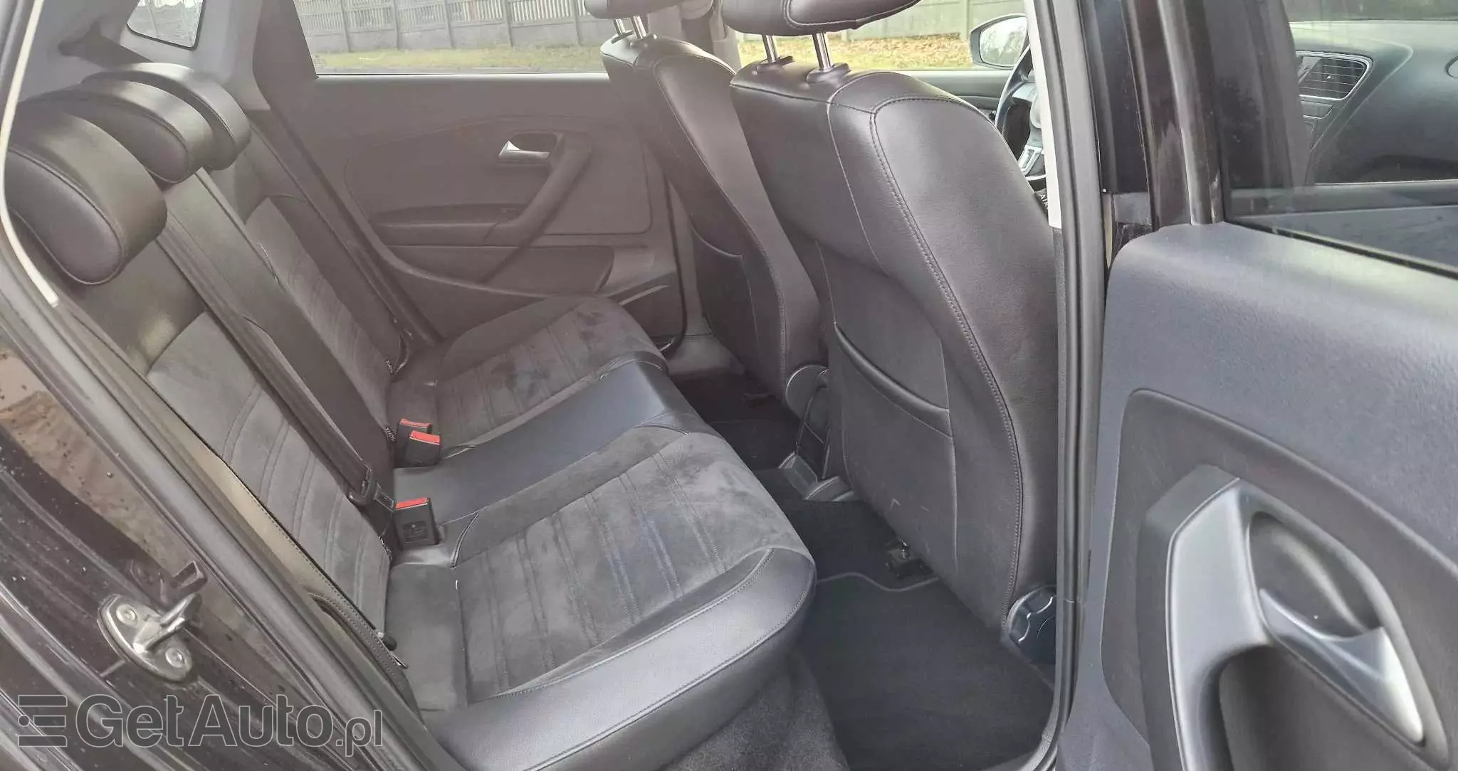 VOLKSWAGEN Polo 1.4 16V Highline