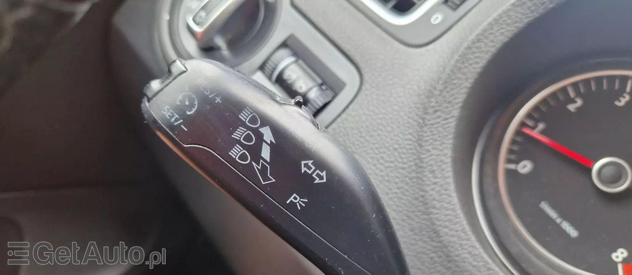 VOLKSWAGEN Polo 1.4 16V Highline