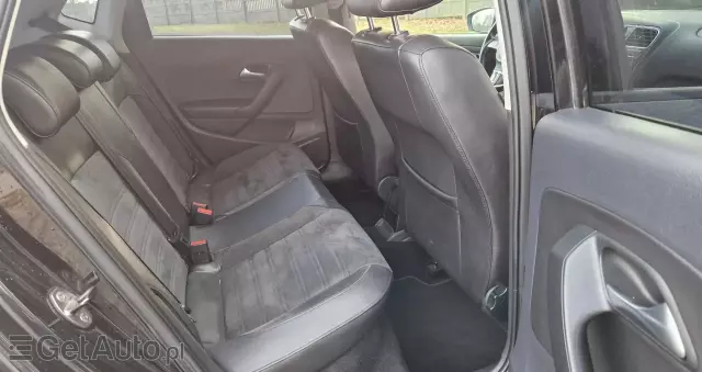 VOLKSWAGEN Polo 1.4 16V Highline