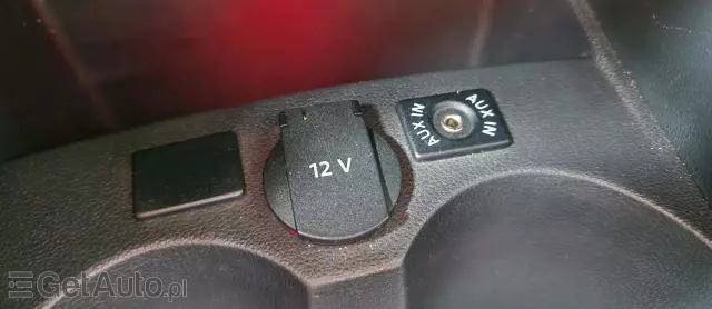 VOLKSWAGEN Polo 1.4 16V Highline