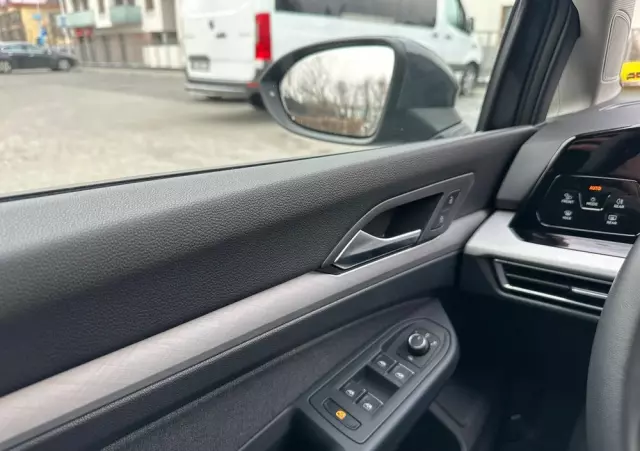 VOLKSWAGEN Golf VIII 2.0 TDI Life