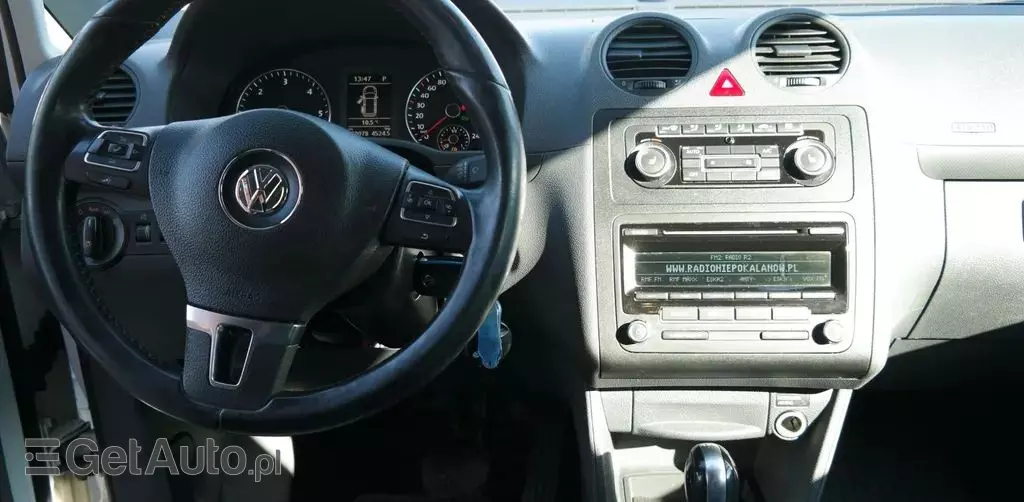 VOLKSWAGEN Caddy 