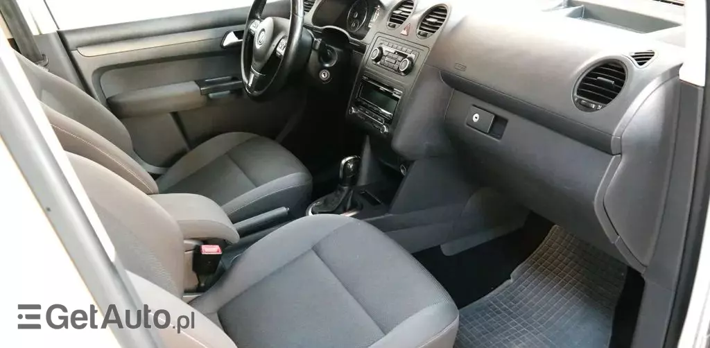 VOLKSWAGEN Caddy 