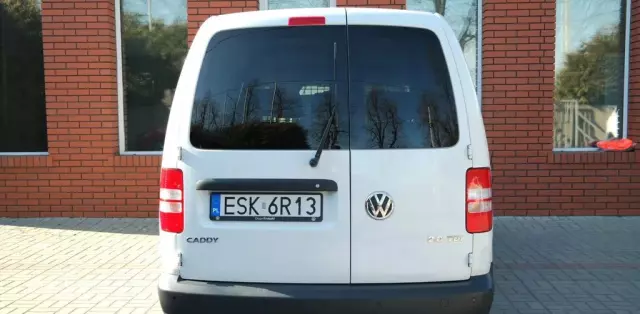 VOLKSWAGEN Caddy 