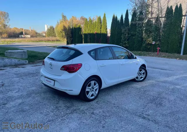 OPEL Astra 1.4 Selection
