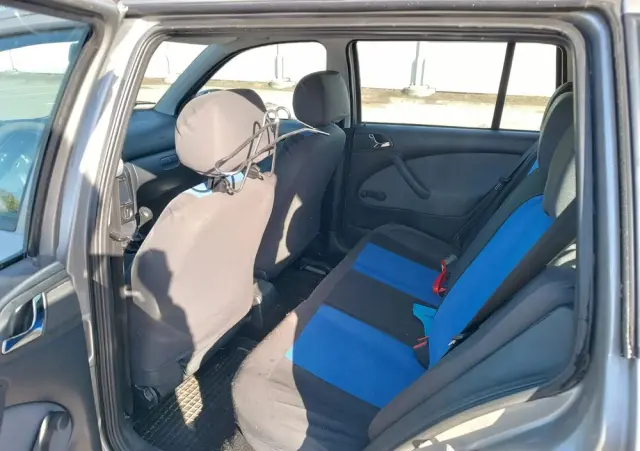 SKODA Octavia 1.6 Family Plus