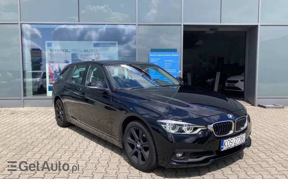 BMW Seria 3 318i Touring