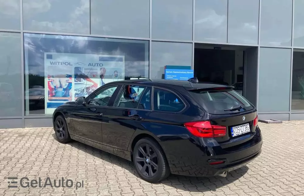 BMW Seria 3 318i Touring