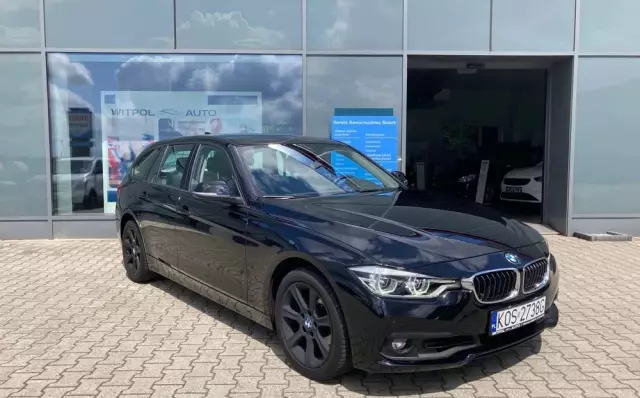 BMW Seria 3 318i Touring