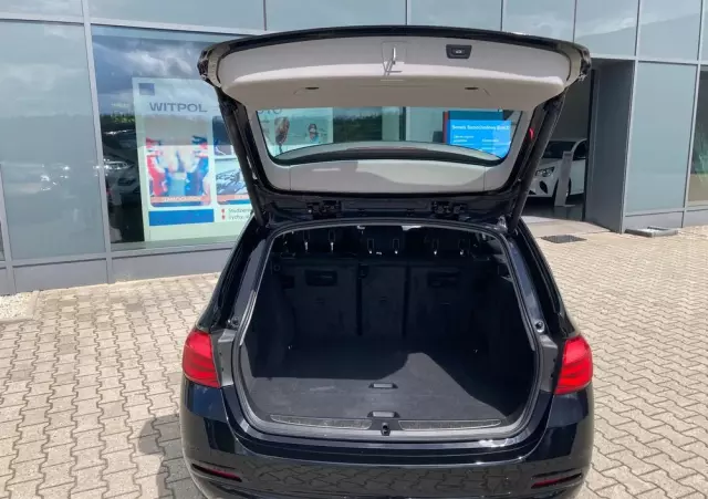 BMW Seria 3 318i Touring