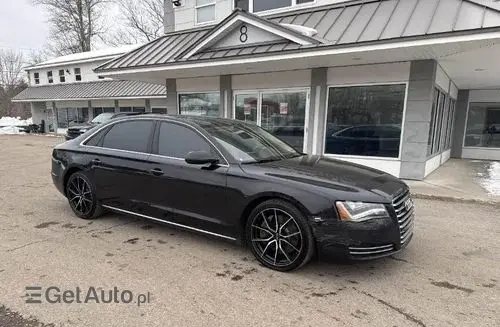 AUDI A8 